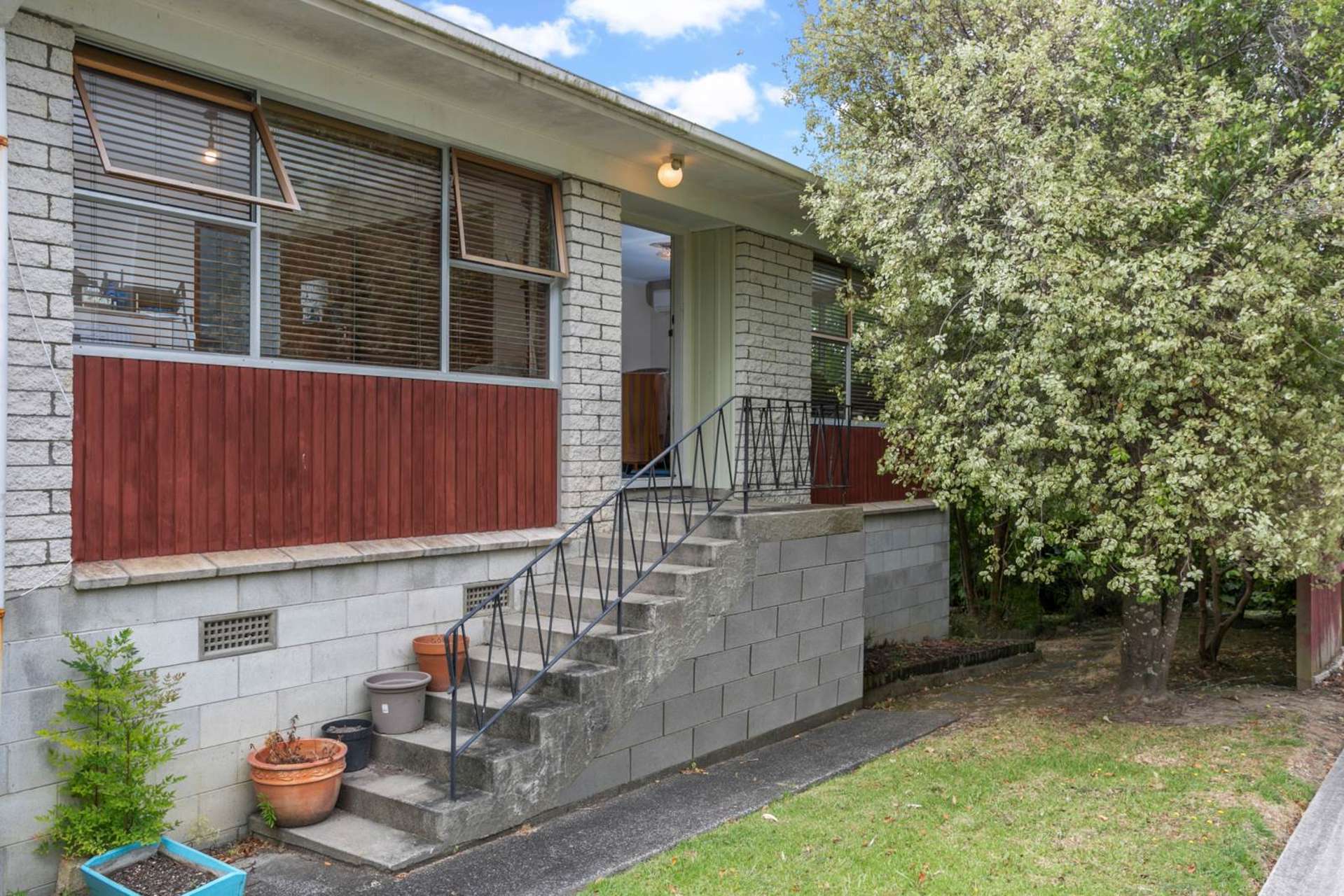 2/22 Mannering Place Hillcrest_0