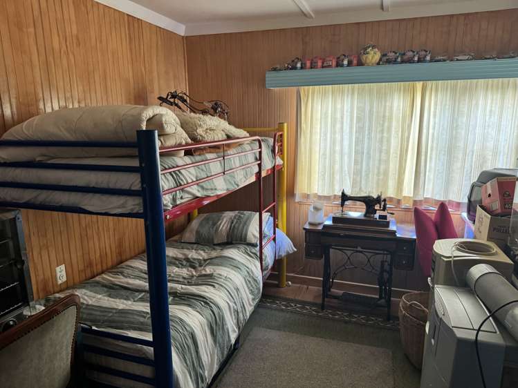 41 Torkar Road Clarks Beach_19