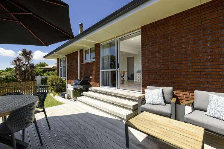 2 Cherrywood Drive Otumoetai_10