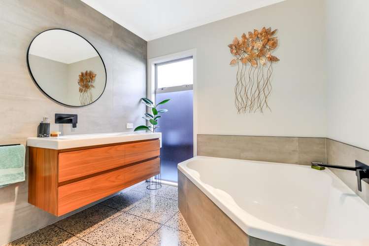 7 Greenfield Drive Western Heights_16