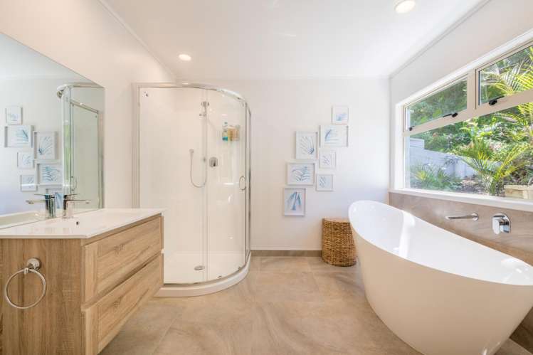 2a Warner Park Avenue Laingholm_11