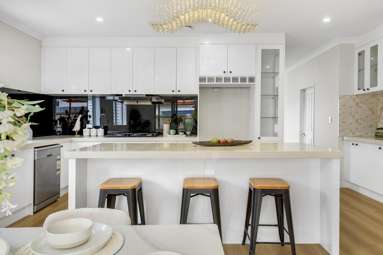 73 Rosewell Crescent_3
