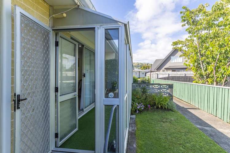 2/13 Linden Avenue Tawa_17