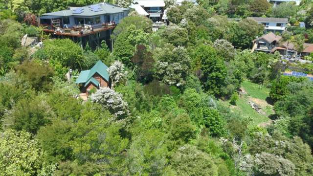 Stunning Home, Views, Native Bush!