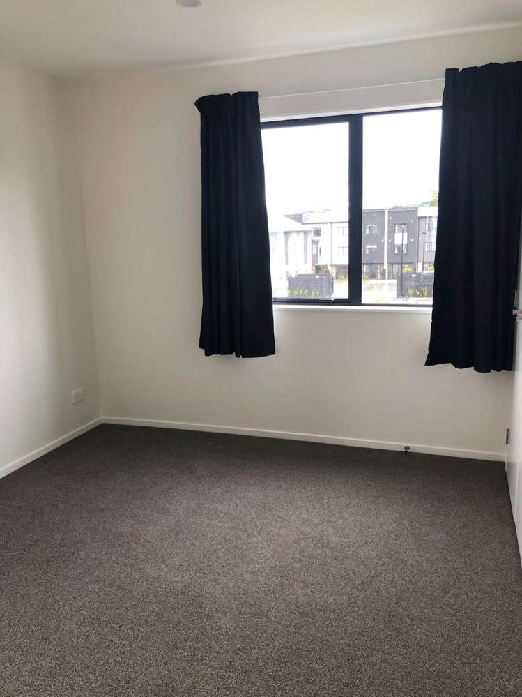 2/478 West Coast Road Glen Eden_9