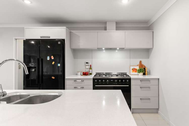 75 Somerville Crescent Aidanfield_10