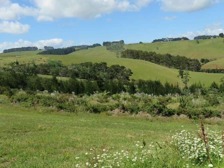 24 Pekama Drive Cable Bay_9