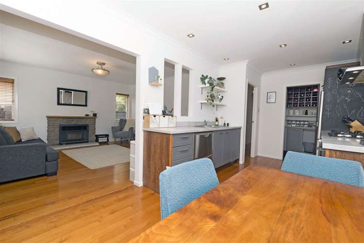 1/13 Essex Street Te Atatu South_11