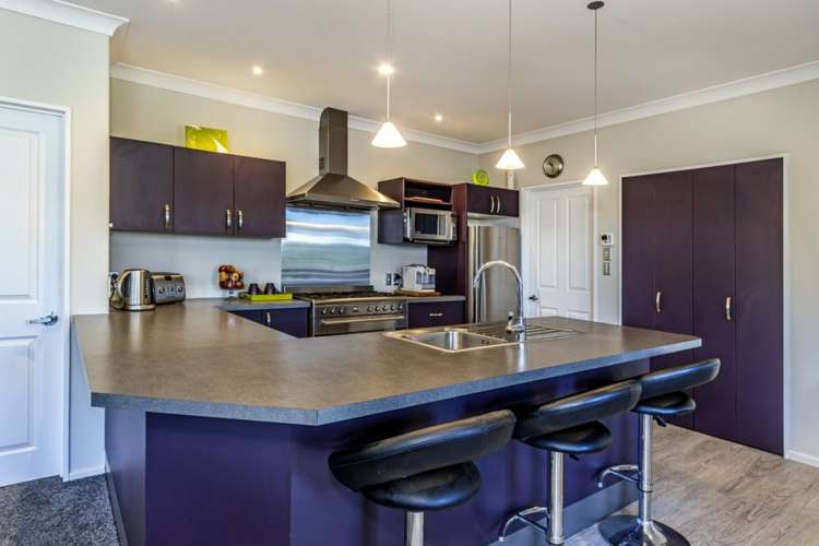 10 Lightning Close Wigram_5