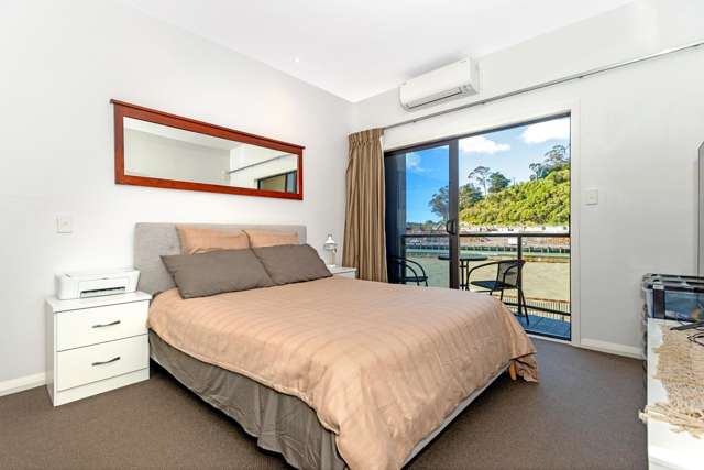 211/2 Reads Quay Gisborne_2