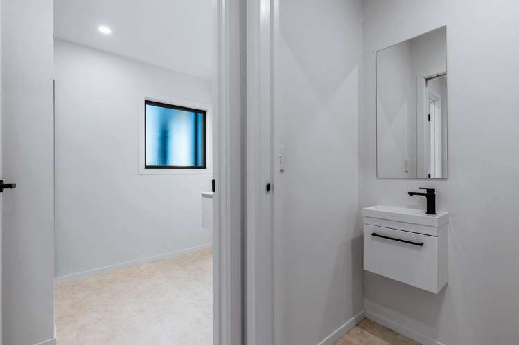 14 Wai Terrace Wharewaka_9