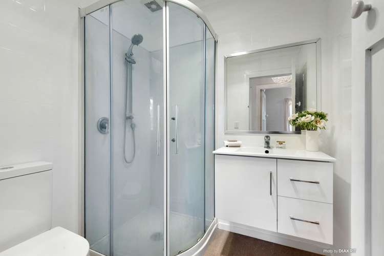 106 Mortimer Terrace Brooklyn_8