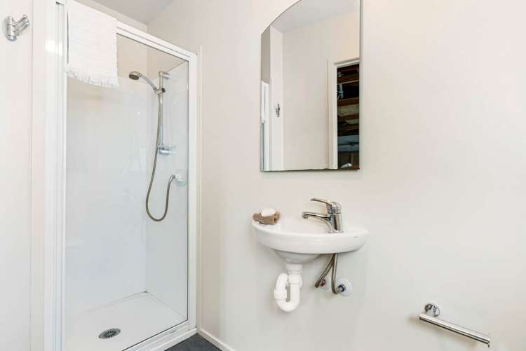 170 Vipond Road Stanmore Bay_22