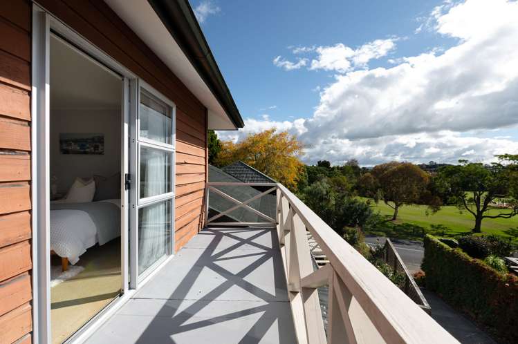 37 Amanda Avenue Dinsdale_9