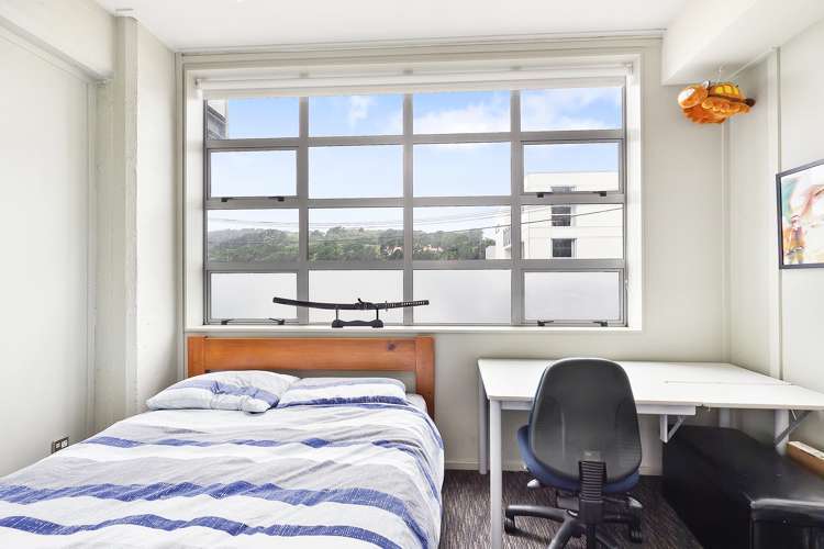 101/20 Hanson Street Mount Cook_3