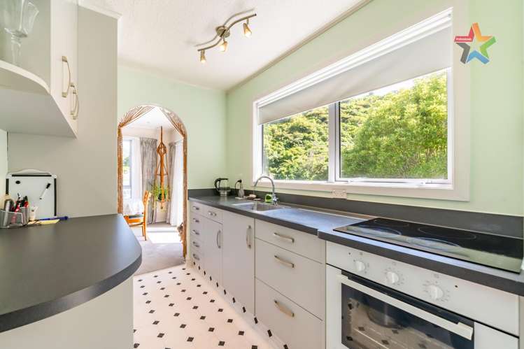 5 Ruth Grove Karori_8