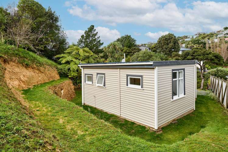 25 Kiriwai Road Paremata_13