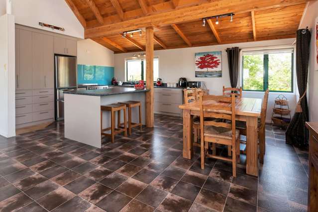 348 Owhiwa Road Parua Bay_4