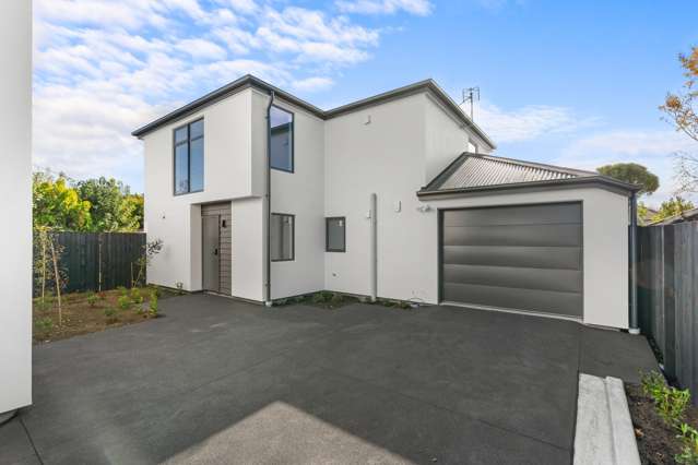Brand New House In Popular Location!