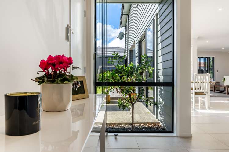 2 Taikura Avenue Red Beach_6