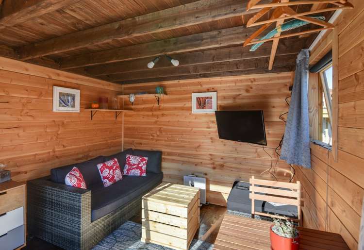 13 Forbes Place Glenorchy_13