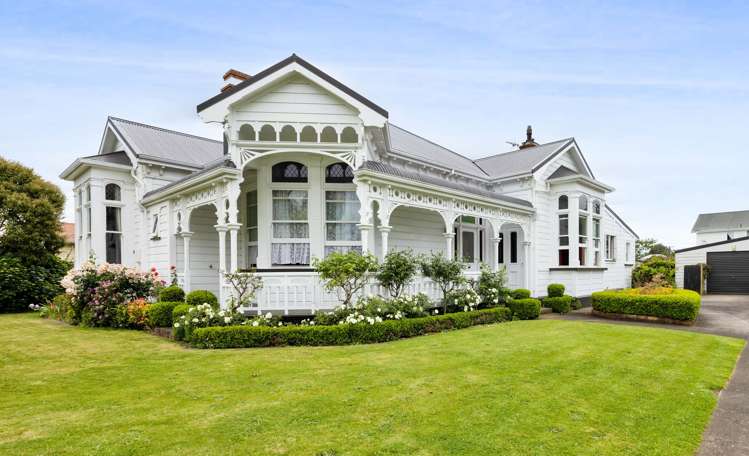 58 Collins Street Hawera_35