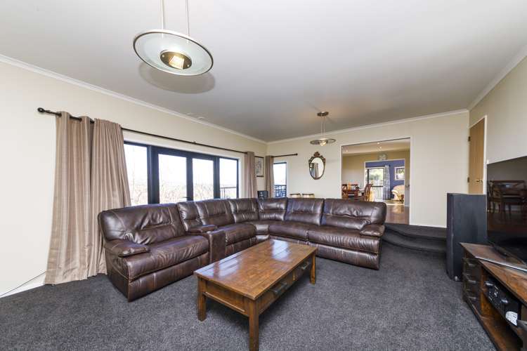 106 Pacific Drive Fitzherbert_9