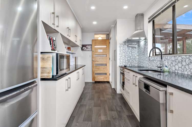 17 Streamdale Place Ngongotaha_5