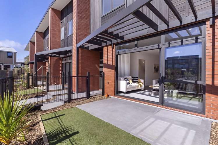 38 Alamein Terrace Mount Albert_1