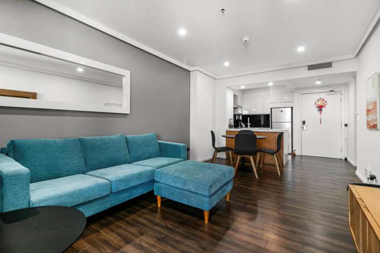 1602/8 Albert Street_4