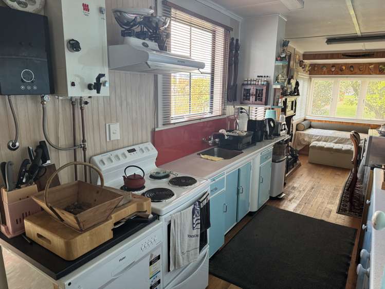 41 Torkar Road Clarks Beach_9