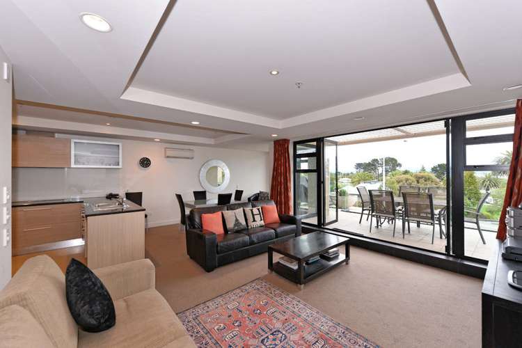 6/7 Bisley Avenue Moana_1