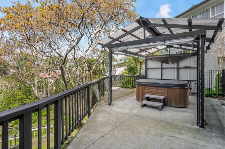 7 Gainsborough Grove Belmont_20