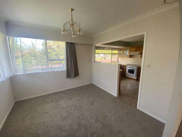 2/125 Glenmore Road Sunnyhills_2