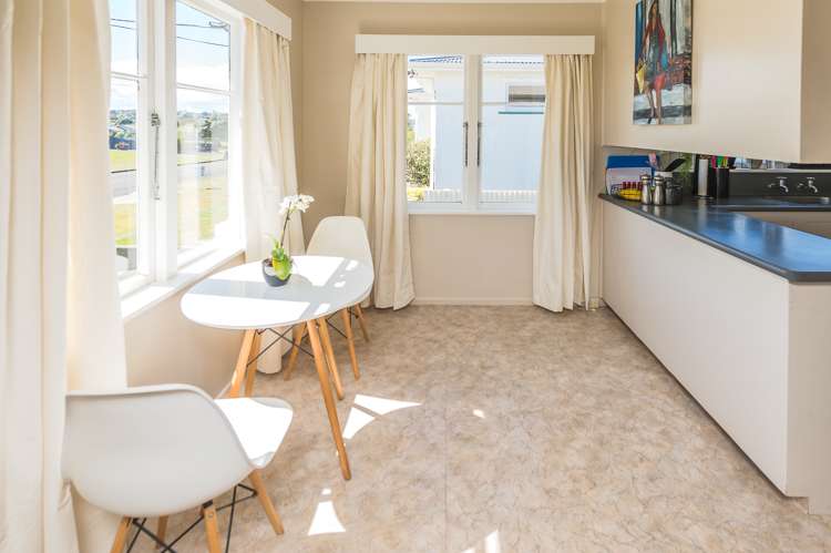 51 Oxford Road Springvale_3