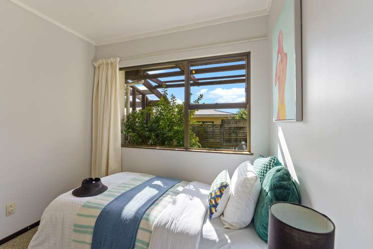 19 Napier Grove Waikanae Beach_12