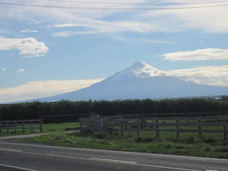 307 Glover Road Hawera_1