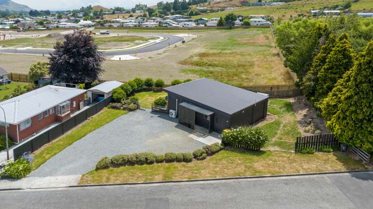 24 Walker Street Gore Surrounds_14