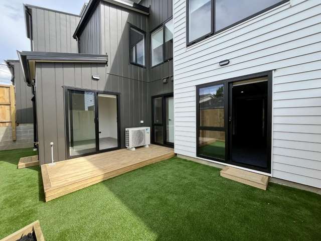 98D Royal Road 11410_3