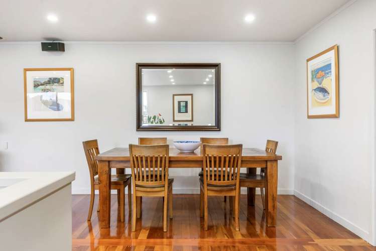 37 Sherwood Avenue Te Atatu South_7