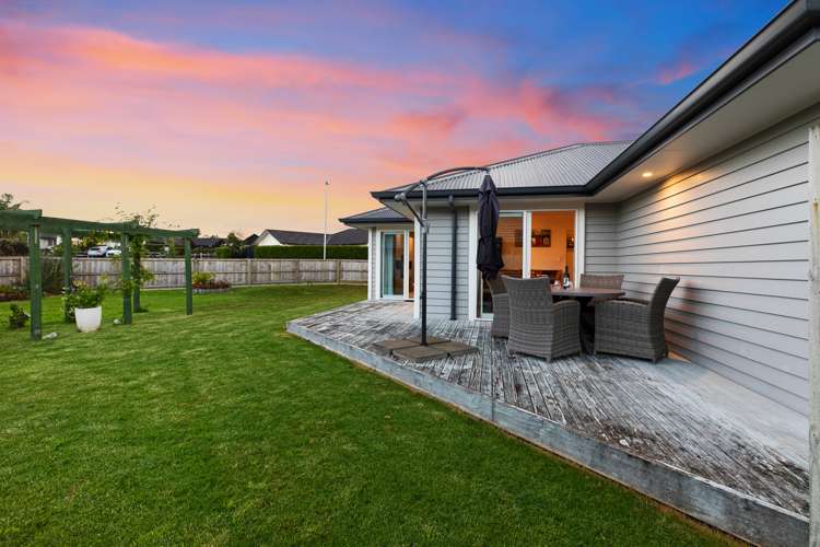 1 Benmore Crescent Pyes Pa_30