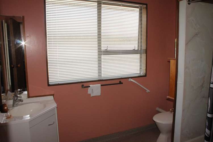 2/107 Queen Street Westport_3