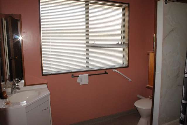 2/107 Queen Street Westport_3