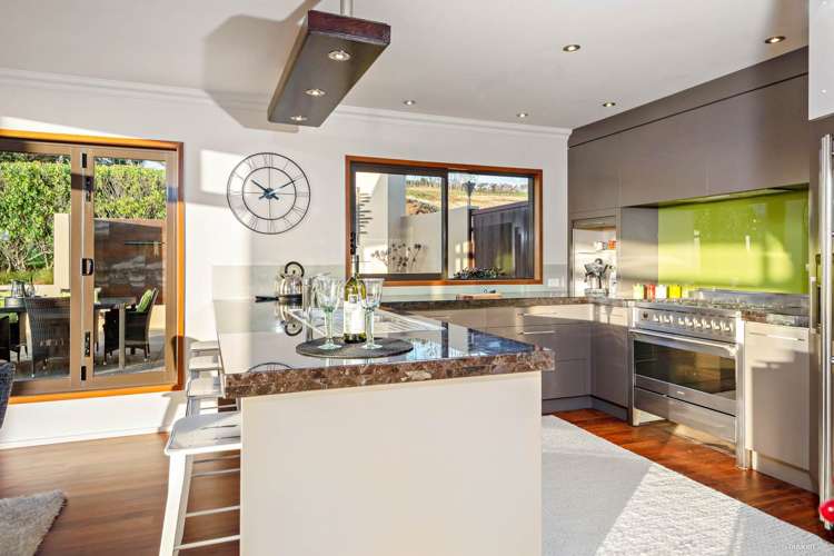 35 Matthew Whitford Drive Bombay_25