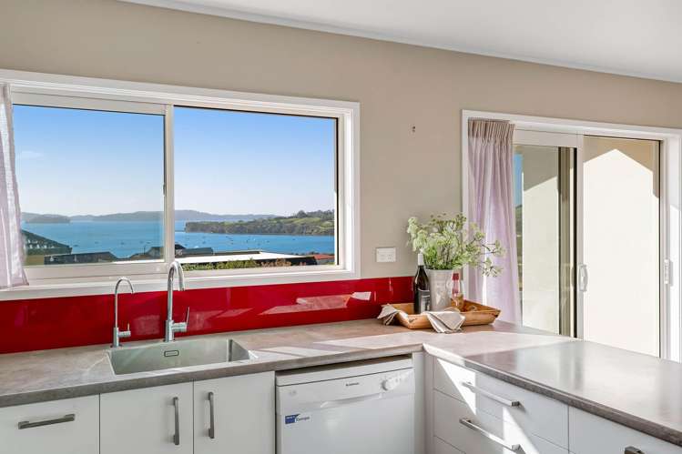 4 Mariners Grove Algies Bay_12