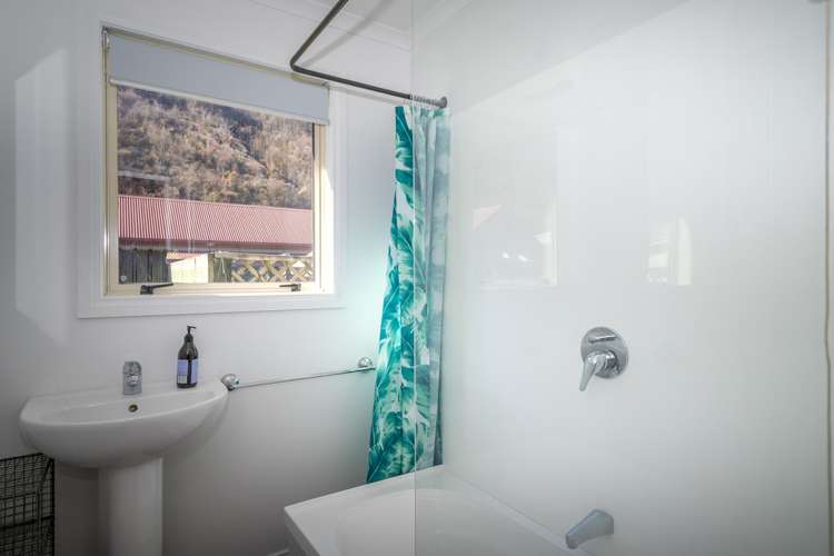 15a Davey'S Place Arrowtown_11