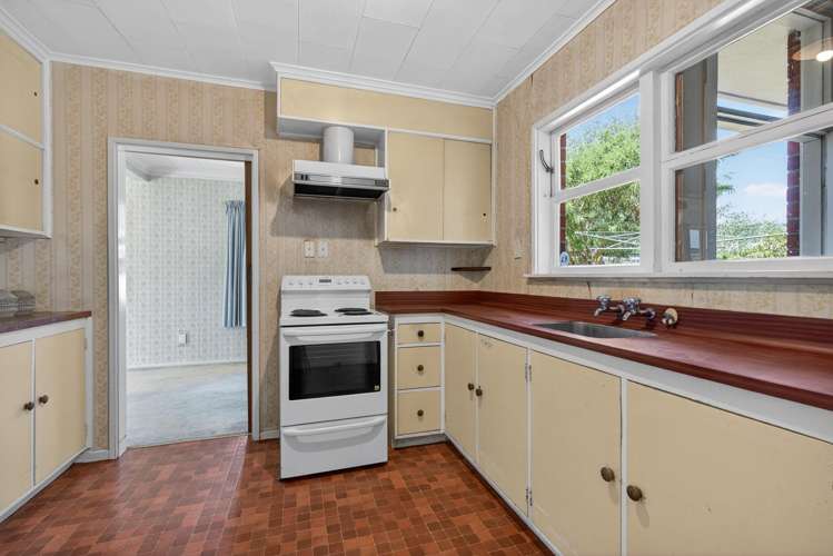 8A Kukupa Grove Heretaunga_11