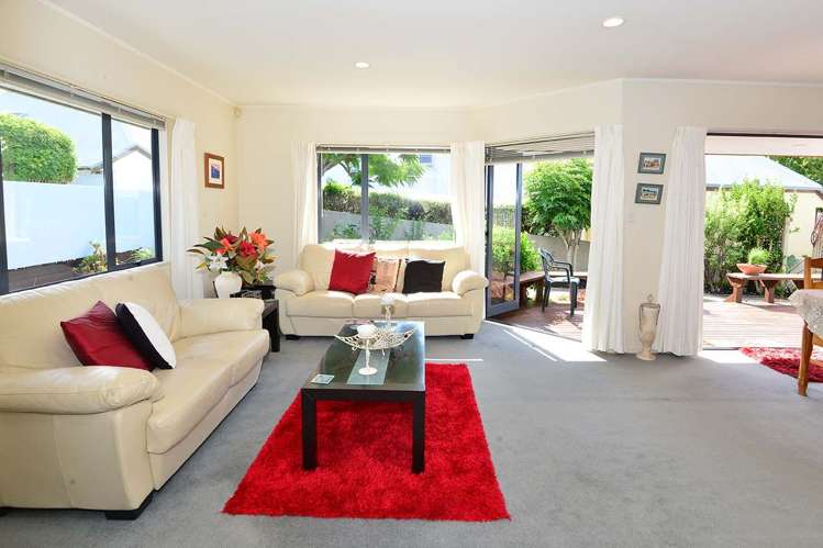 5/848 Whangaparaoa Road Manly_13