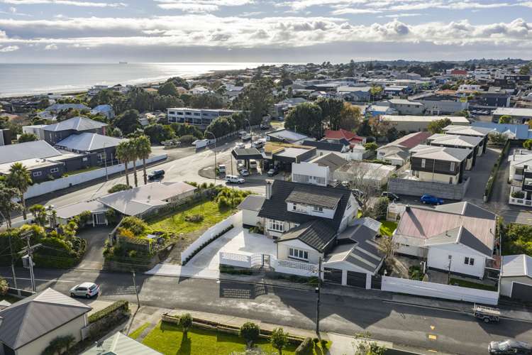 19 Baring Terrace Strandon_27