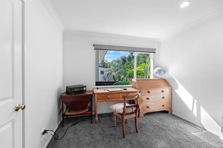 16A Crispe Road Clarks Beach_14